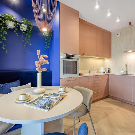 Apartment Emihouse Krakovska - Free Parking, Klimatyzacja, Balkon - Nowosc *
